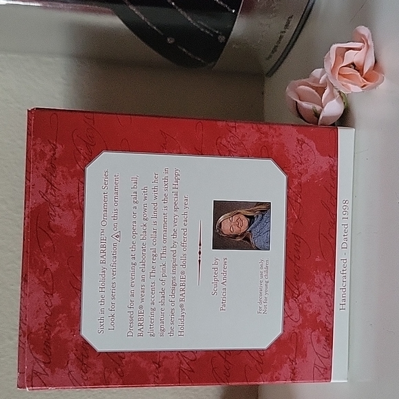 1998 Happy Holidays Barbie Doll  with her Keepsake Ornament - Picture 5 of 7